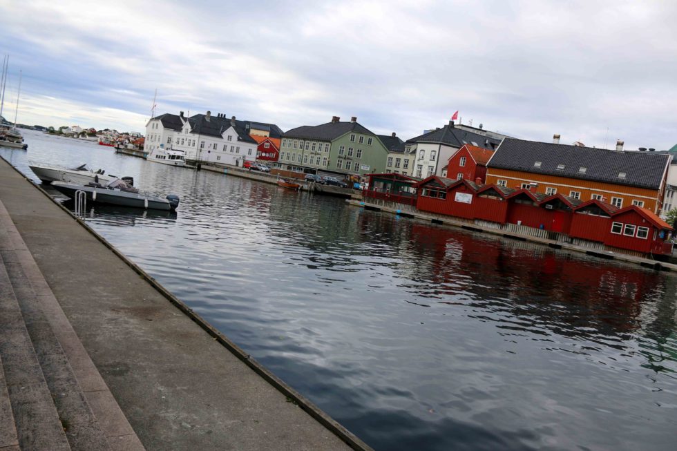 POLLEN: Havnebassenget I Arendal Sentrum. Ilustrasjonsfoto/Esben Holm Eskelund